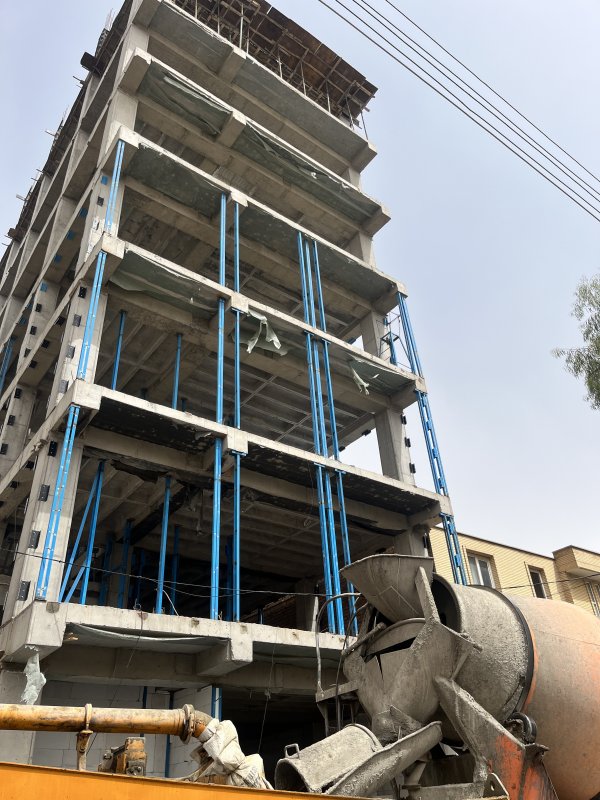 بتن ریزی سقف پروژه بلوار شیراز